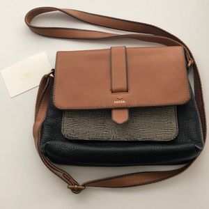 EUC leather Fossil crossbody handbag SALE